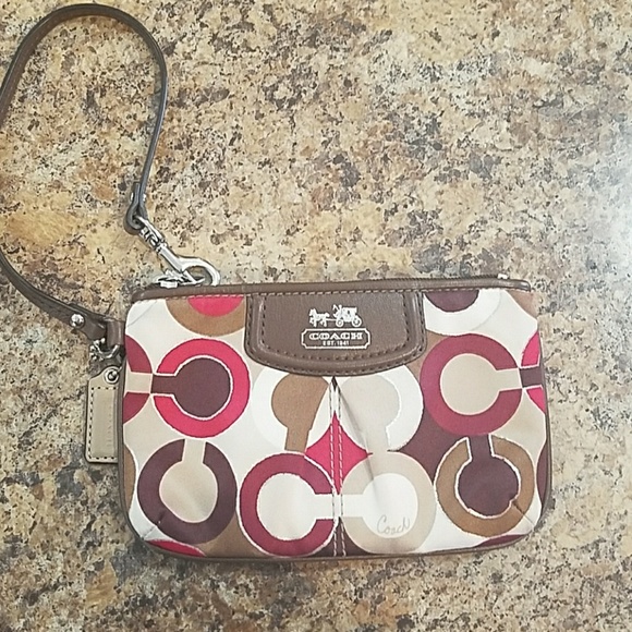 Coach Handbags - Coach wristlet